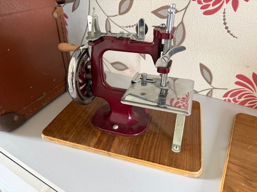 Vintage essex mk1 miniature - vintage,