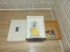 Royal Doulton Princesses Snow White Figurine Walt Disney Showcase Collection