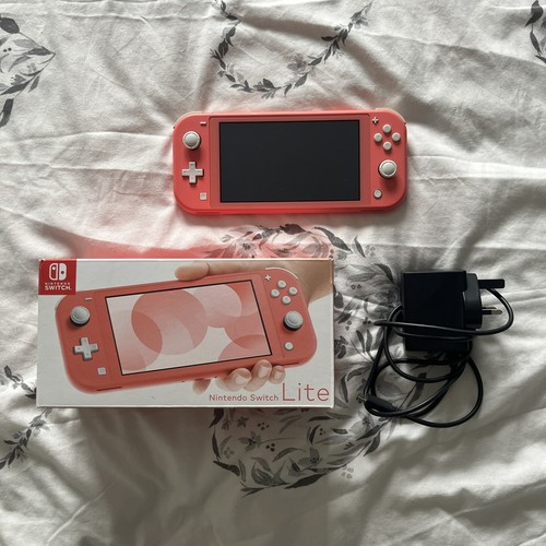 Nintendo switch lite - nintendo, coral