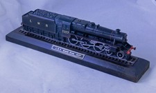 LMS black 5 5157 OO gauge model locomotive with box
