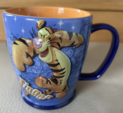 Exclusive disney store tigger - exclusive,