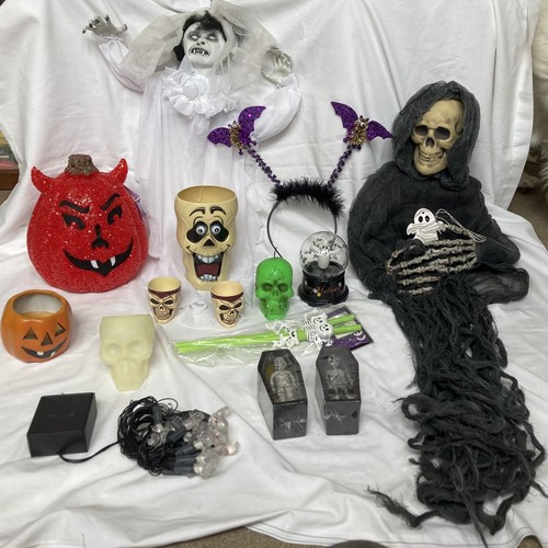 Halloween decoration job - halloween,