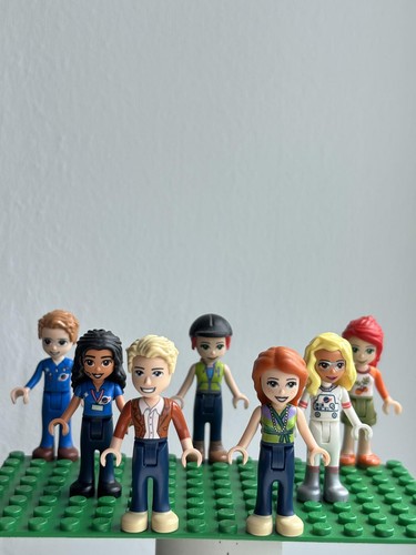 Lego friends minifigures - lego,