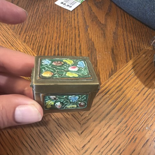 Tiny vintage chinese enamel - tiny,