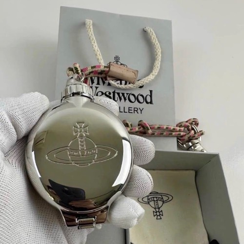 Seller vivienne westwood - vivienne,