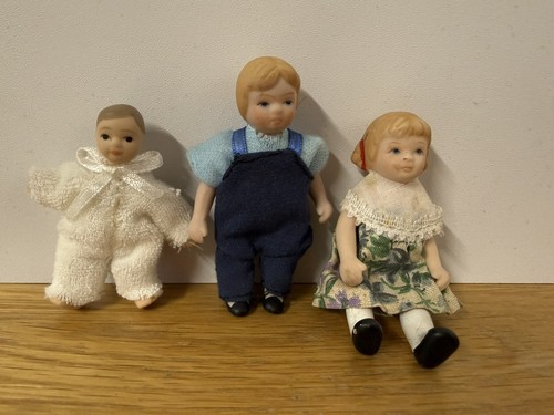 Vintage dolls doll - dolls, house
