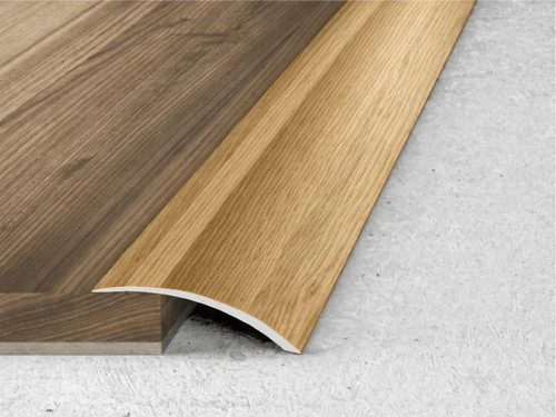 Wood effect door - door, threshold