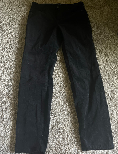 Well worn size black - worn, 6/28
