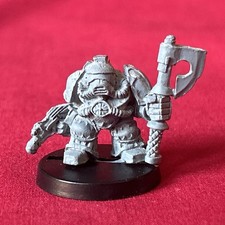Squat Tech Priest Metal OOP Squats Warhammer 40k (R338)
