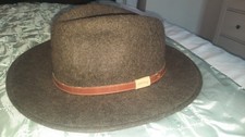 ORVIS Brown Water Resistant Wool Fedora/Hat. Size M - 7 1/8. USA Made.