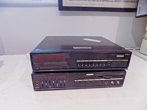 Aiwa 330 integrated stereo - aiwa,
