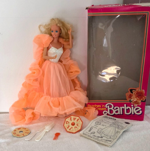 Vintage peaches cream barbie - peaches,
