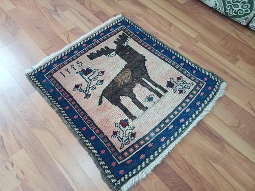 Primative mysterious deer rug - primative,