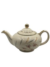 Vintage Windsor Floral Leaves