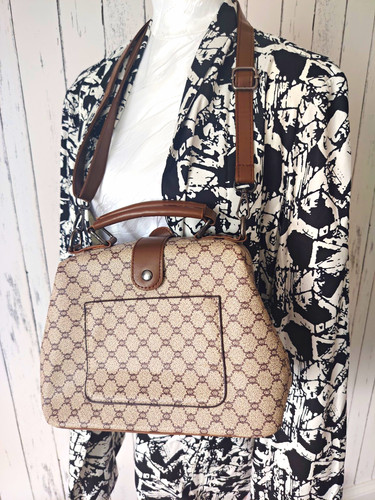Retro style monogramgg beige - ,