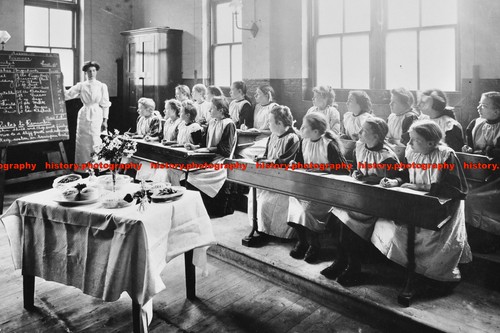 F001773 cookery class gopsall - cookery,