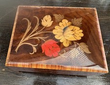 Vintage Inlaid Wood Italian Music Box Swiss Movement CUENDET HAPPY WANDERER