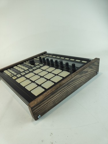 Native instrumens maschine mk2 - instrumens,