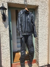 TRIUMPH 2 PIECE LEATHER BIKE