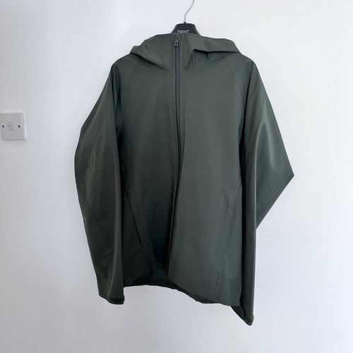 Uniqlo block tech parka - uniqlo, cut