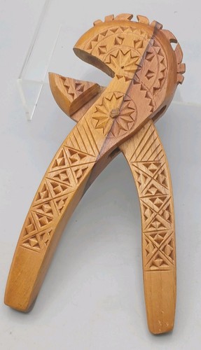Eastern european treen hand - eastern,