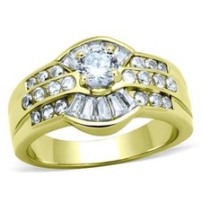 Ladies gold ring emerald cuts