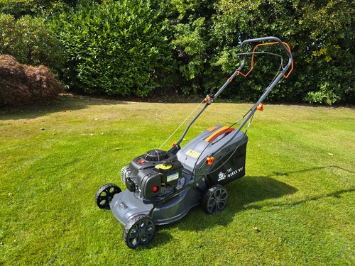 The mower hut 40cm 125cc - the,