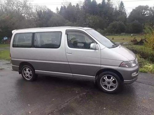 Toyota hiace regius complete - hiace,