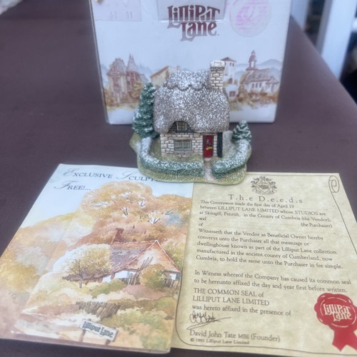 Lilliput lane hollytree - lilliput,