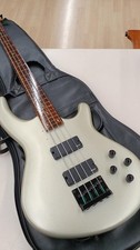 Dean Fretless Modified