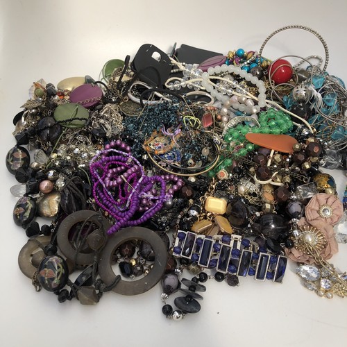 9kg job lot - mixed, broken