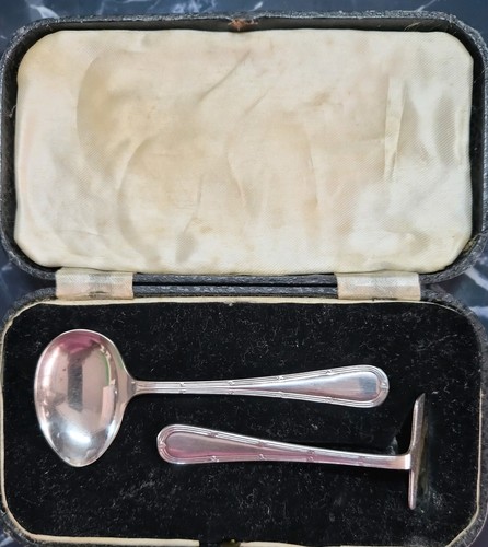Child boxed spoon and pusher - spoon,