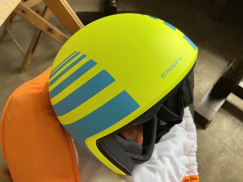 Schubert open face fluo - 01,