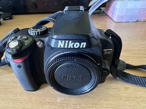 Nikon d40 1mp dslr - nikon,