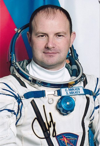 Iss soyuz photo - soyuz,