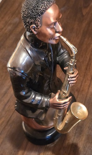 Saxophone player statue - player,