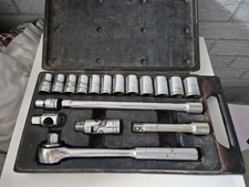 Halfords 13 piece Socket Set With Case
