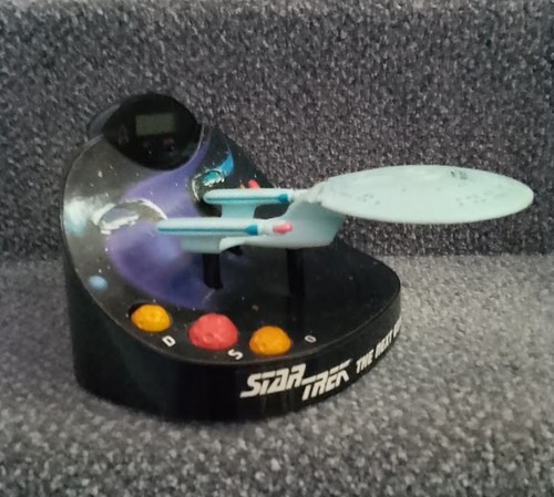 Star trek the next generation - star,