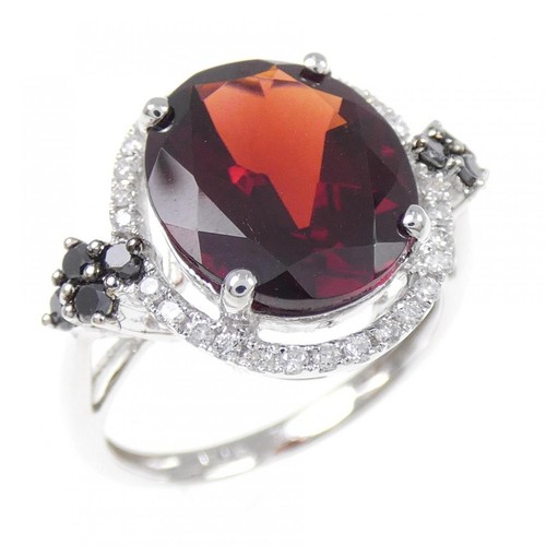 Authentic 18k white gold - white,