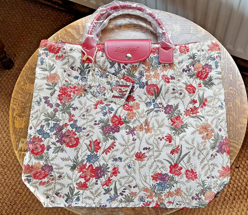 Bnwt signare tapestry - bnwt,