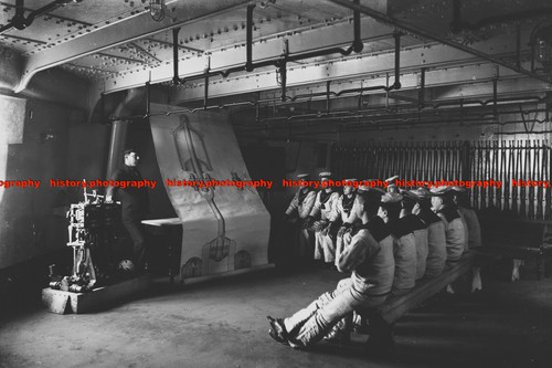 F010011 hms nelson - f010011, training
