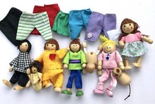 6 Poseable Wooden Dolls House People & Dog & Cat & Clothes 