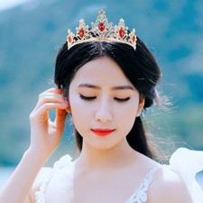  Bridal Tiaras Wedding Hair