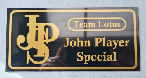 John player special - player, lotus