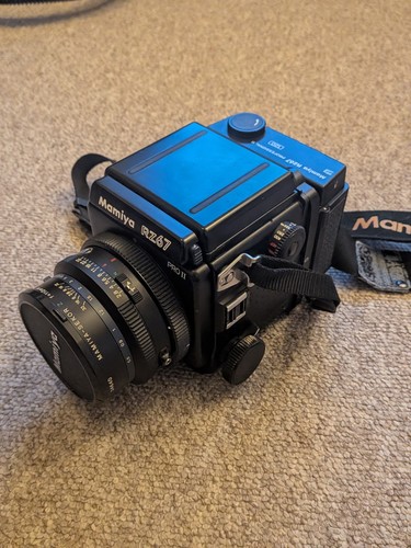 Mamiya rz67 pro - pro, f/2.8