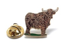 Highland  Bull Cow  lapel pin badge Scotland Farming 