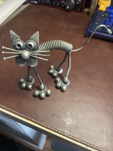 Scrap metal cat - metal,