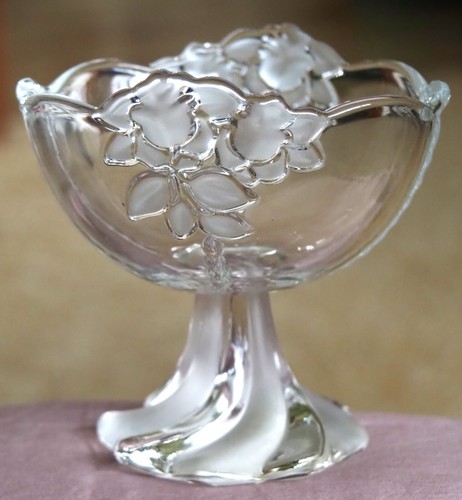 Art deco style sweet - style, dish