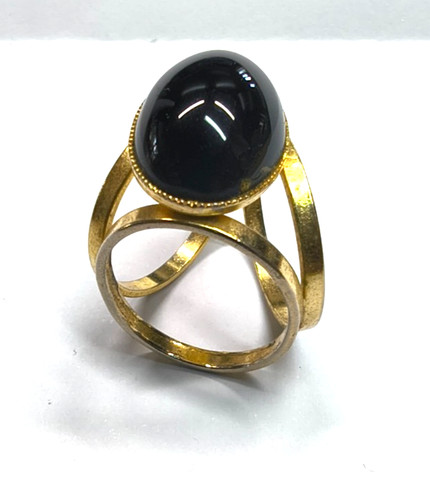 Vintage gold tone scarf ring - gold,
