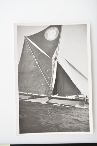 Thames sailing barge genesta - thames,